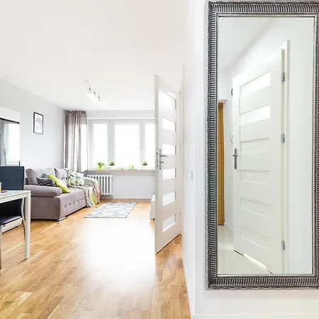 Rent Like - Apartament Fabryczna 2 *