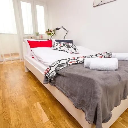 Apartamento Rent Like - Apartament Fabryczna 2 *