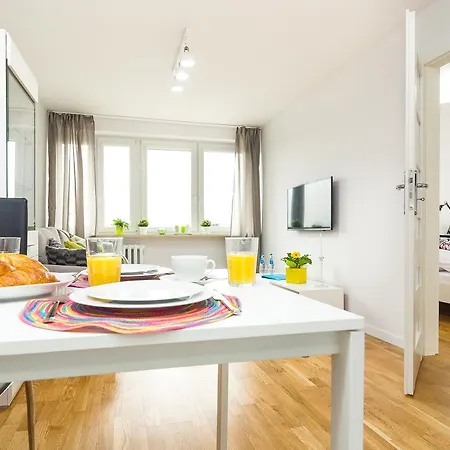 Apartamento Rent Like - Apartament Fabryczna 2 Varsovia